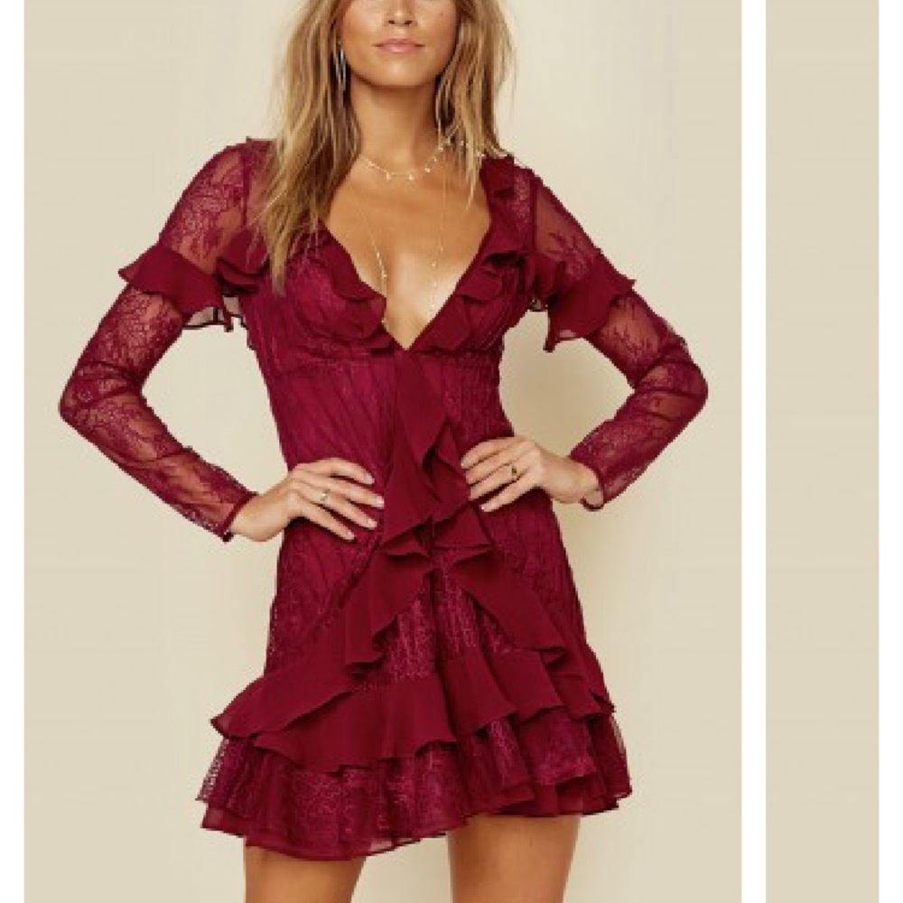 FOR LOVE AND LEMONS 🍋 Daphne lace mini dress